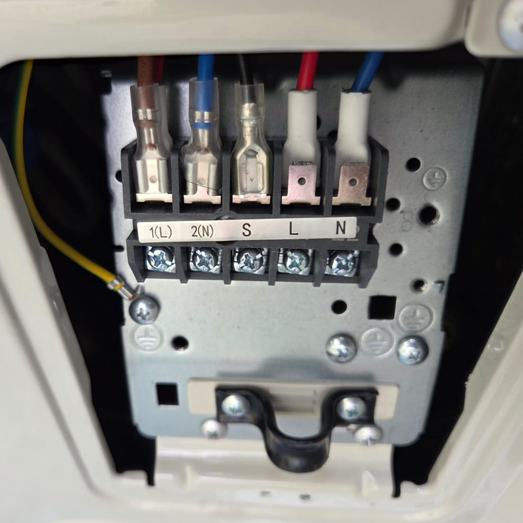 Dimension of AUX 4 Ton Ceiling Cassette AC